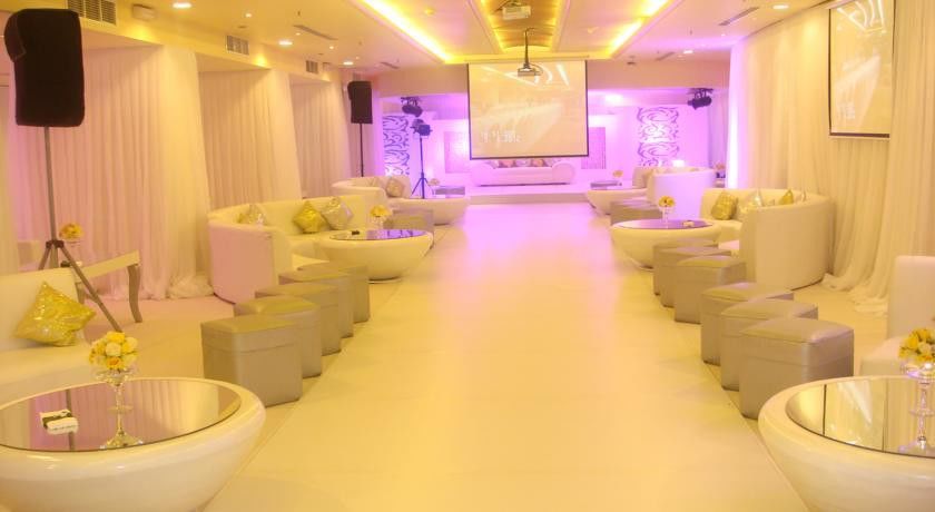 Al Shohada By Palm Rich Makkah Hotel Мека Екстериор снимка The interior of the club